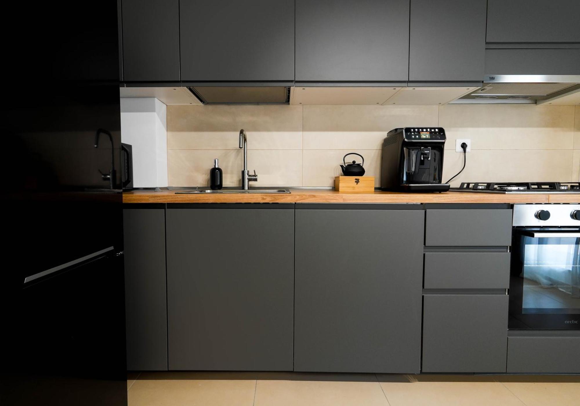 Gabi - Chic Apt With Parking Close To Veranda Mall Boekarest Buitenkant foto